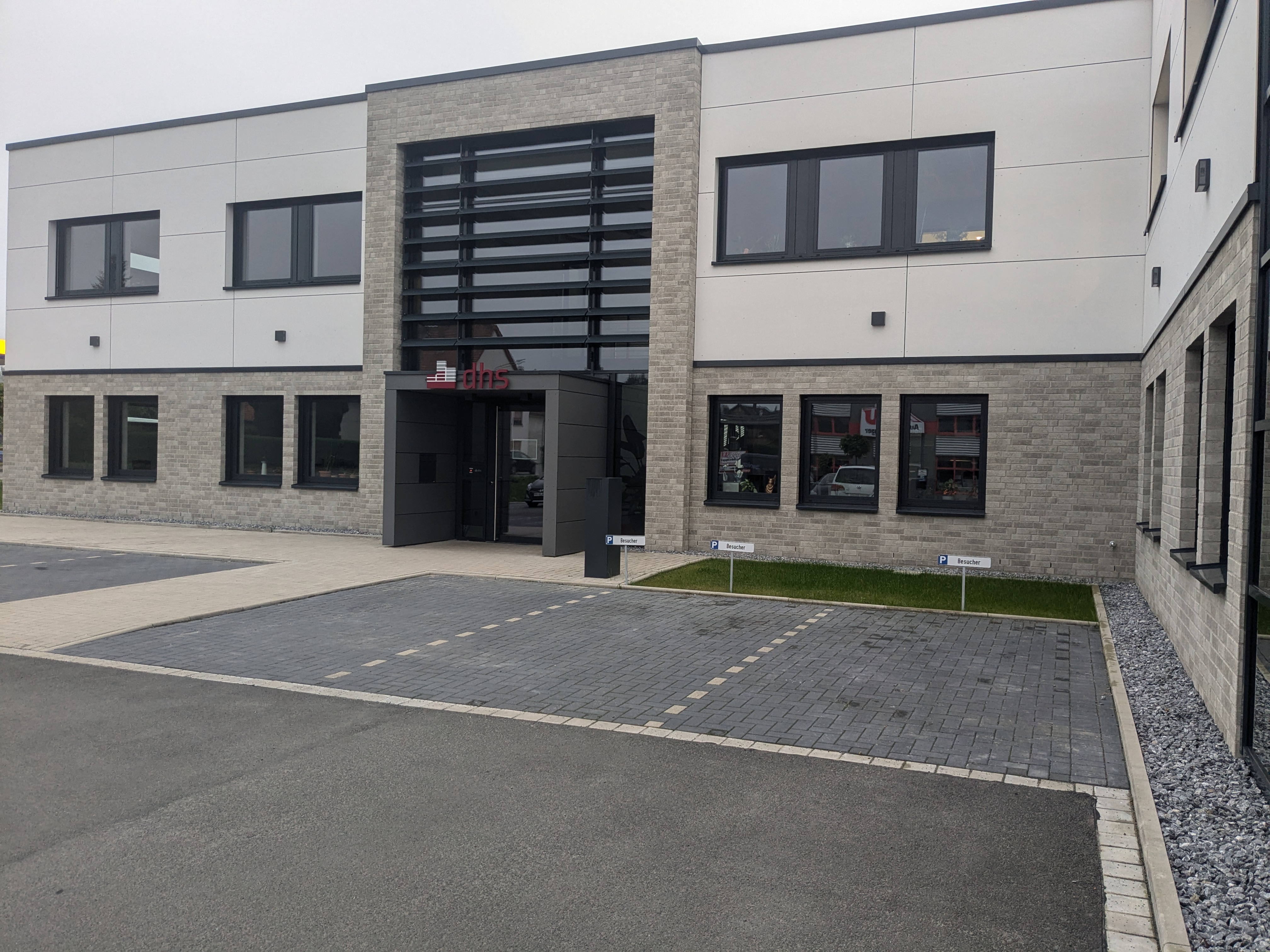 Bürogebäude dhs Standort in Lemgo